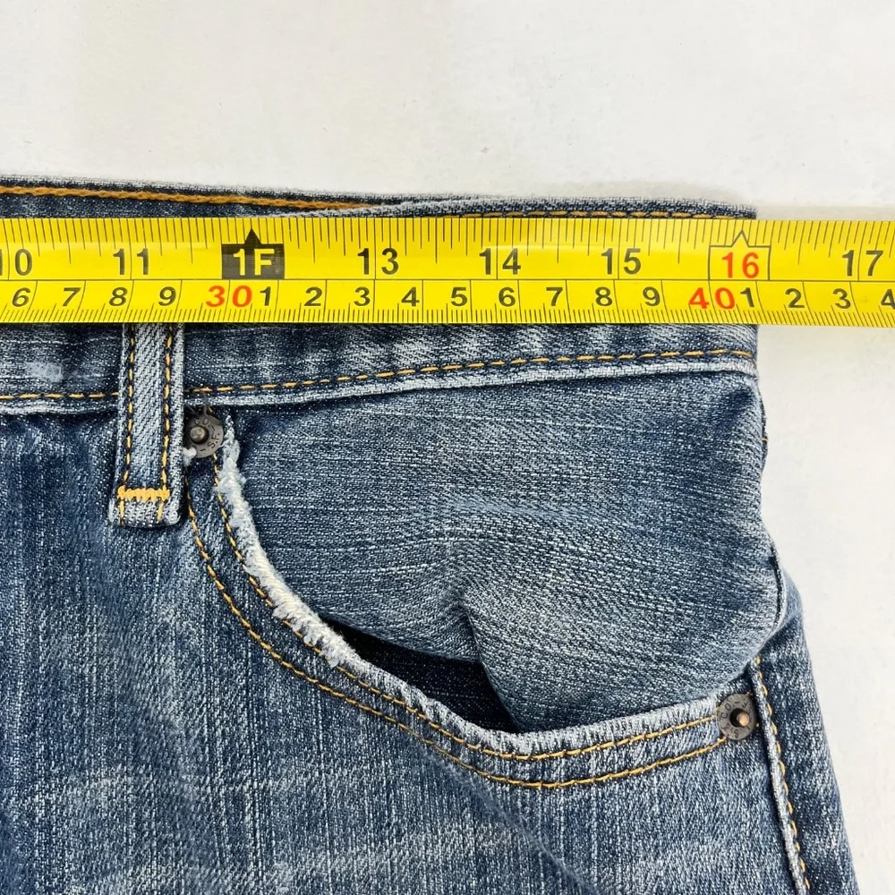 Levi's 505 Mens Size 30X32 Straight Fit Jeans Blue‎ Denim Pockets Retro Inspired